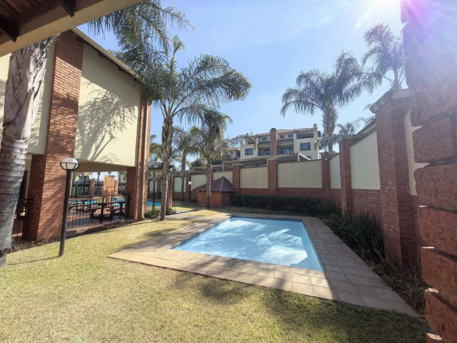 2 Bedroom Property for Sale in Sunninghill Gauteng