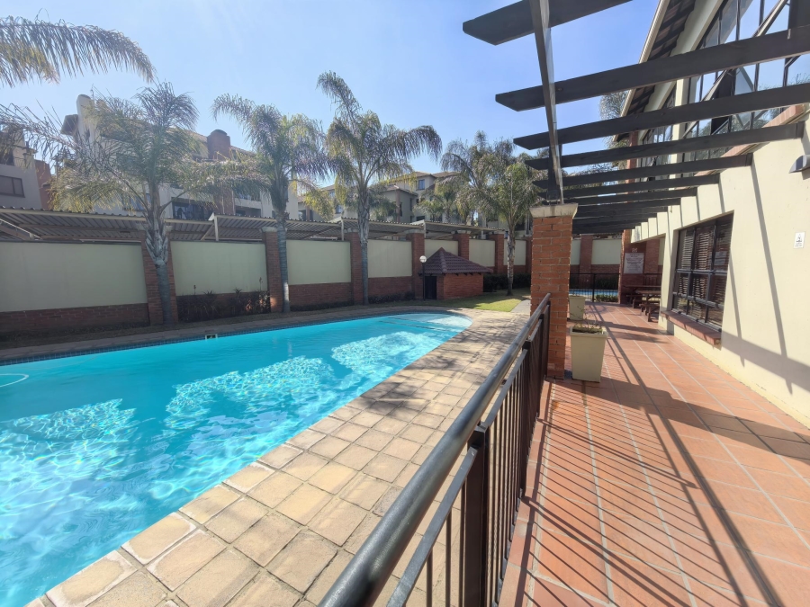 2 Bedroom Property for Sale in Sunninghill Gauteng