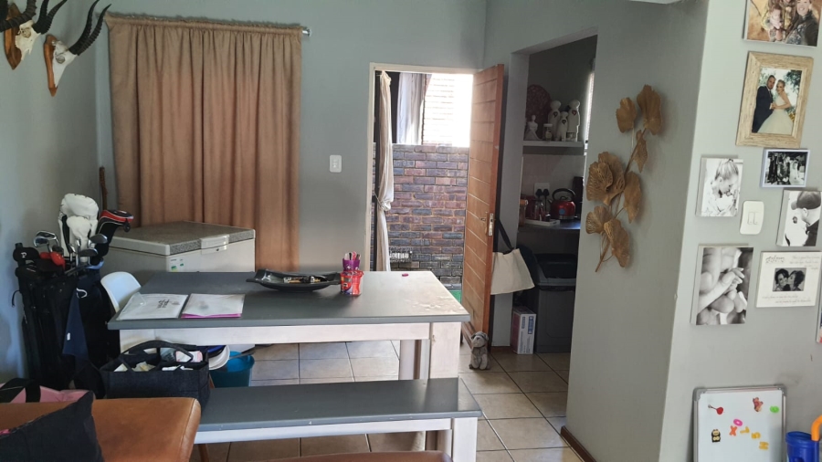 2 Bedroom Property for Sale in Noordheuwel Gauteng