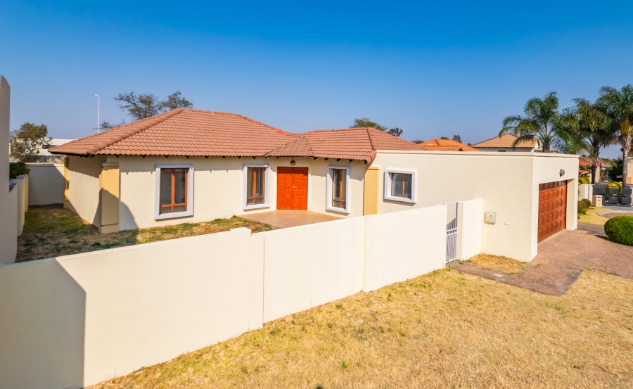 3 Bedroom Property for Sale in Kyalami Hills Gauteng