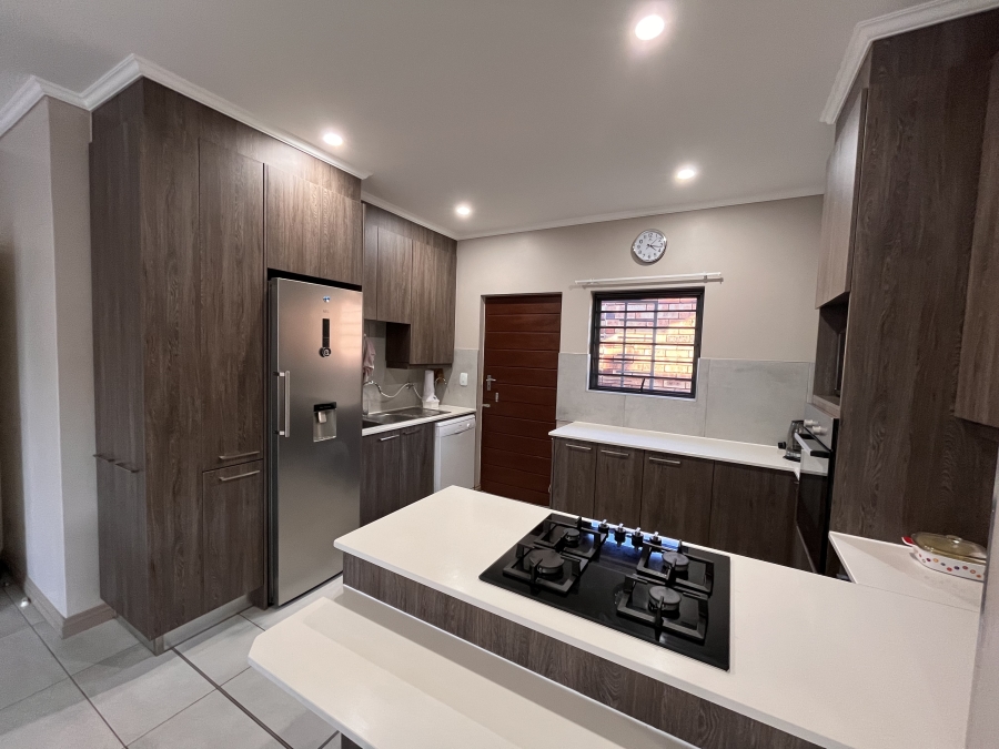 2 Bedroom Property for Sale in North Riding AH Gauteng