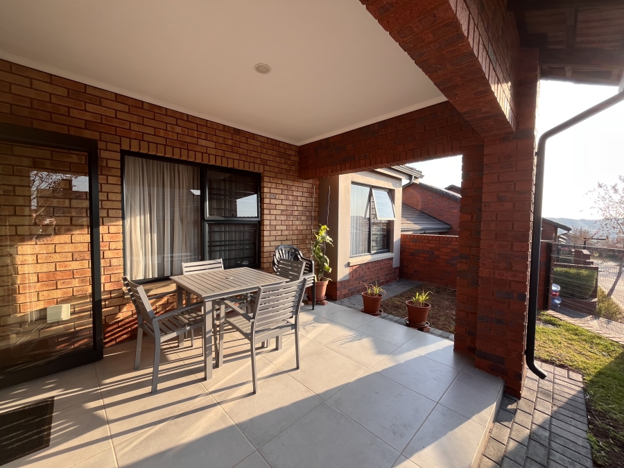 2 Bedroom Property for Sale in North Riding AH Gauteng