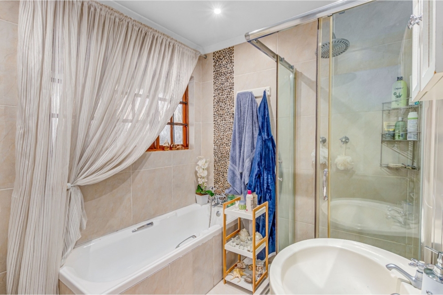 To Let 3 Bedroom Property for Rent in Sharonlea Gauteng