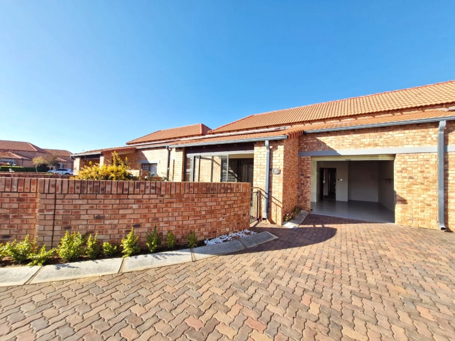 3 Bedroom Property for Sale in Equestria Gauteng