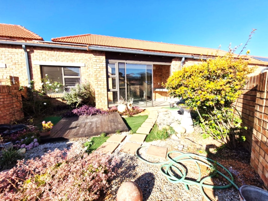 3 Bedroom Property for Sale in Equestria Gauteng