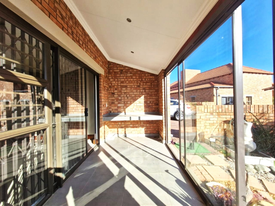 3 Bedroom Property for Sale in Equestria Gauteng