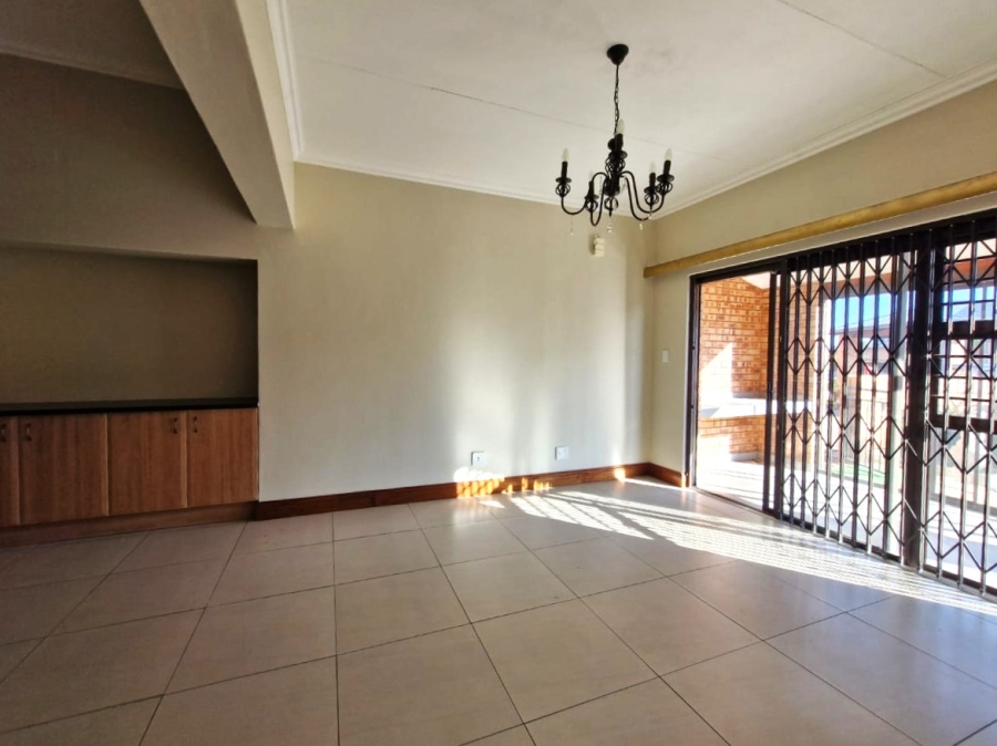 3 Bedroom Property for Sale in Equestria Gauteng