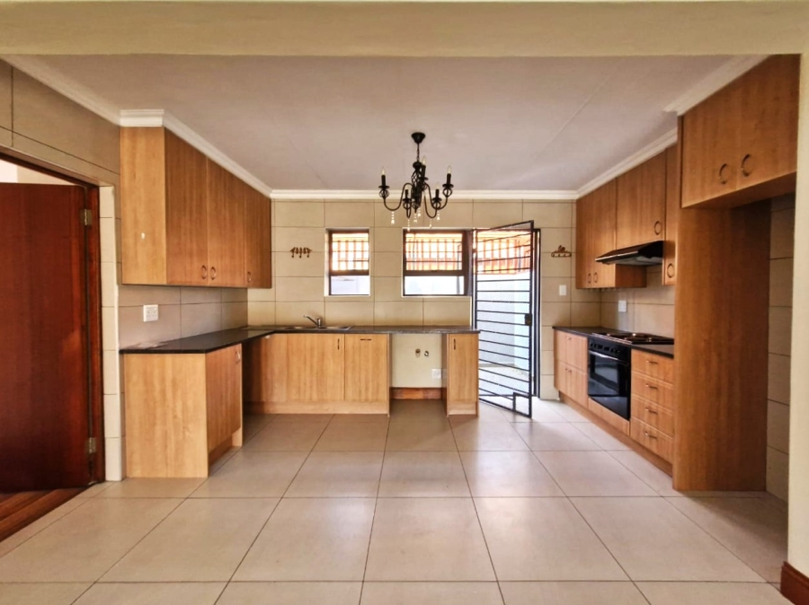 3 Bedroom Property for Sale in Equestria Gauteng