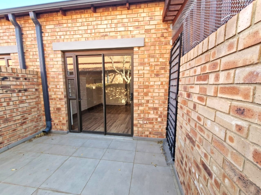 3 Bedroom Property for Sale in Equestria Gauteng