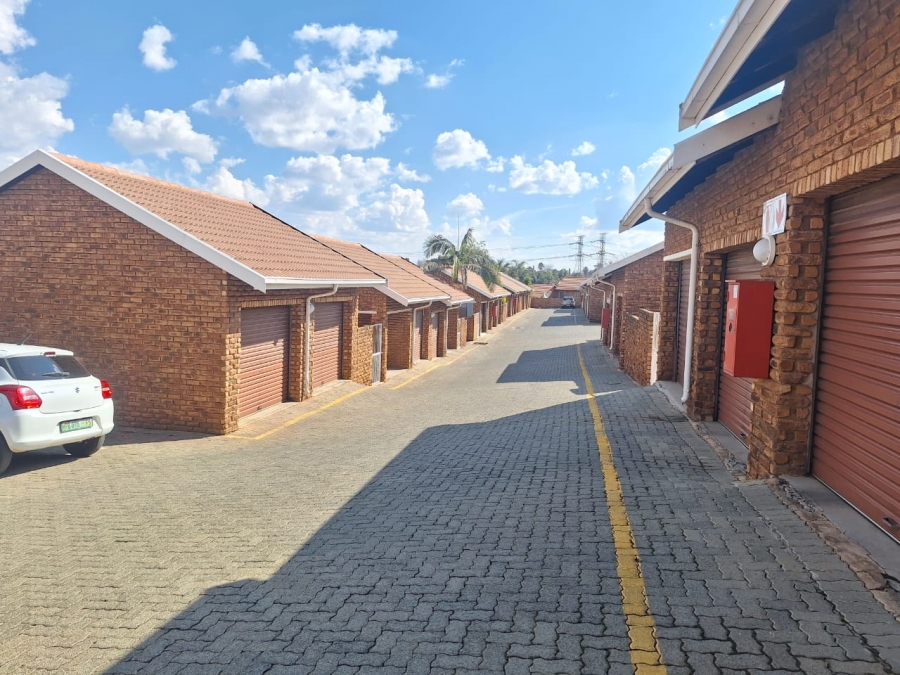 To Let 3 Bedroom Property for Rent in Norkem Park Gauteng