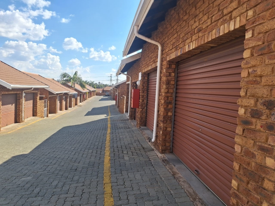 To Let 3 Bedroom Property for Rent in Norkem Park Gauteng