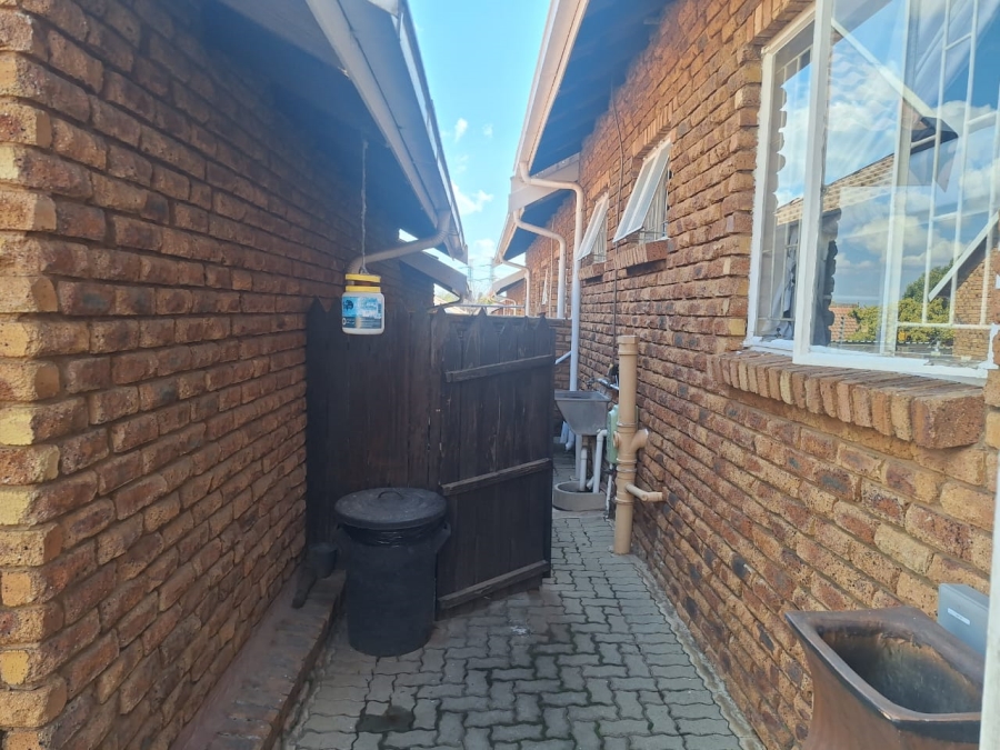 To Let 3 Bedroom Property for Rent in Norkem Park Gauteng
