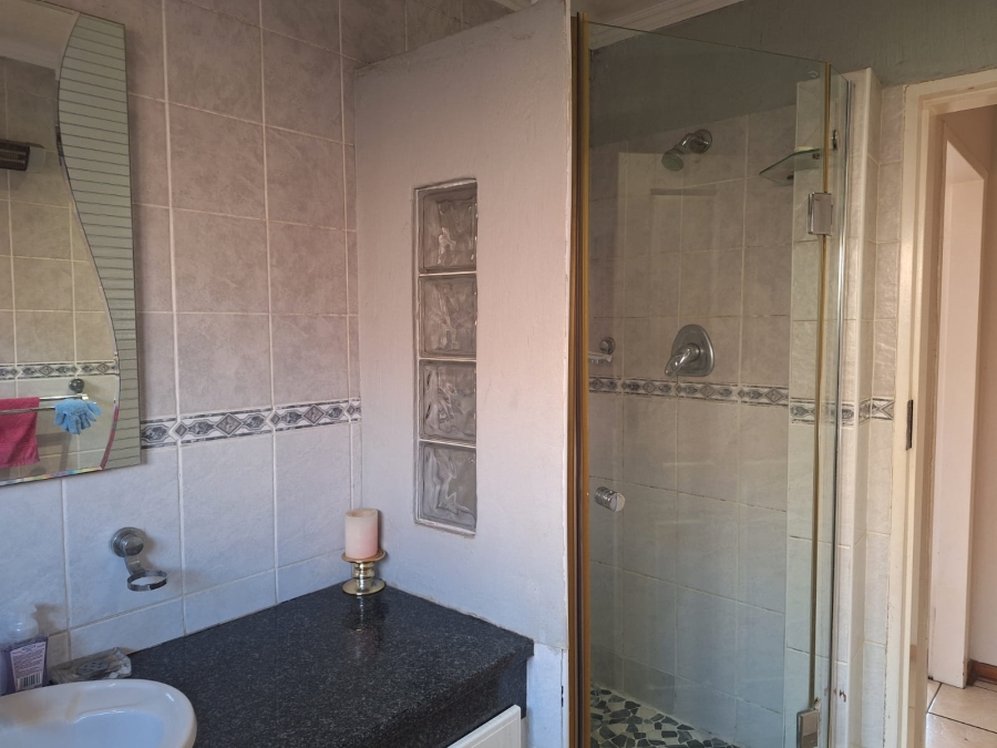 To Let 3 Bedroom Property for Rent in Norkem Park Gauteng