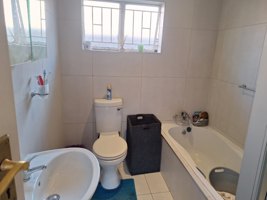 To Let 3 Bedroom Property for Rent in Norkem Park Gauteng