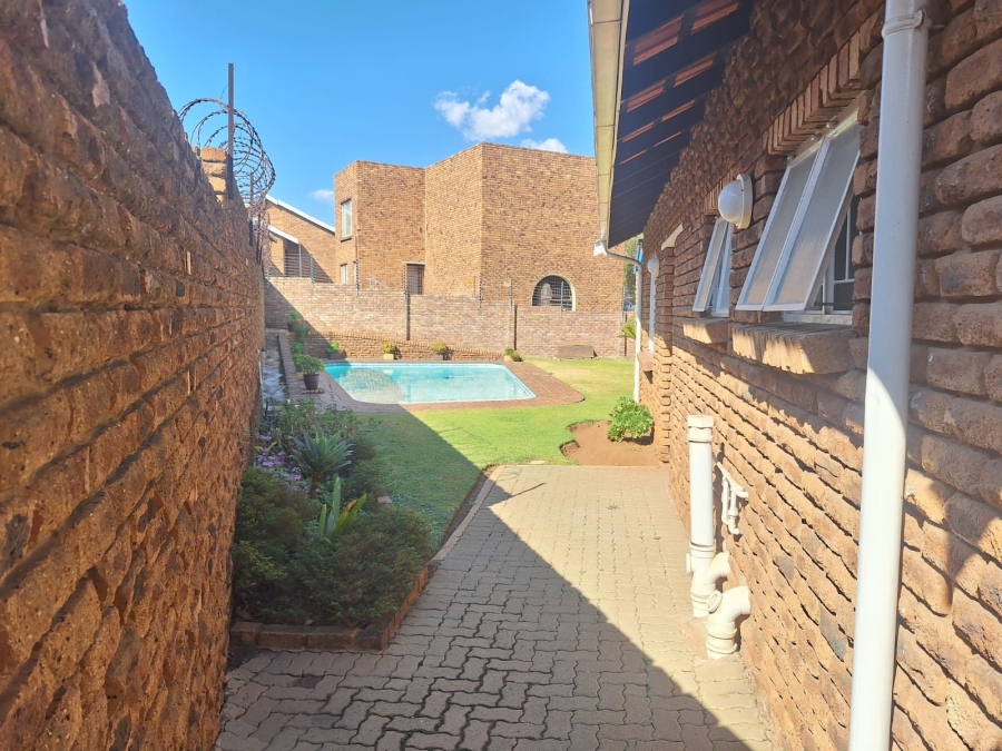 To Let 3 Bedroom Property for Rent in Norkem Park Gauteng