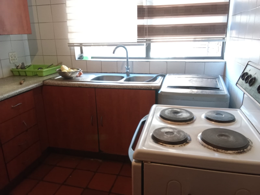 3 Bedroom Property for Sale in Sunnyside Gauteng