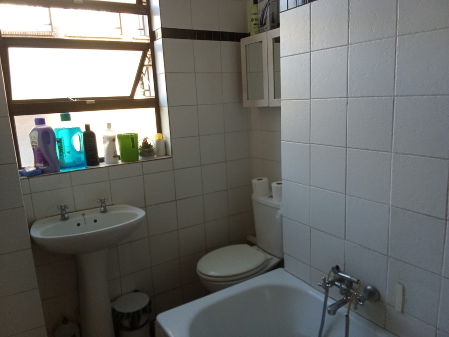 3 Bedroom Property for Sale in Sunnyside Gauteng