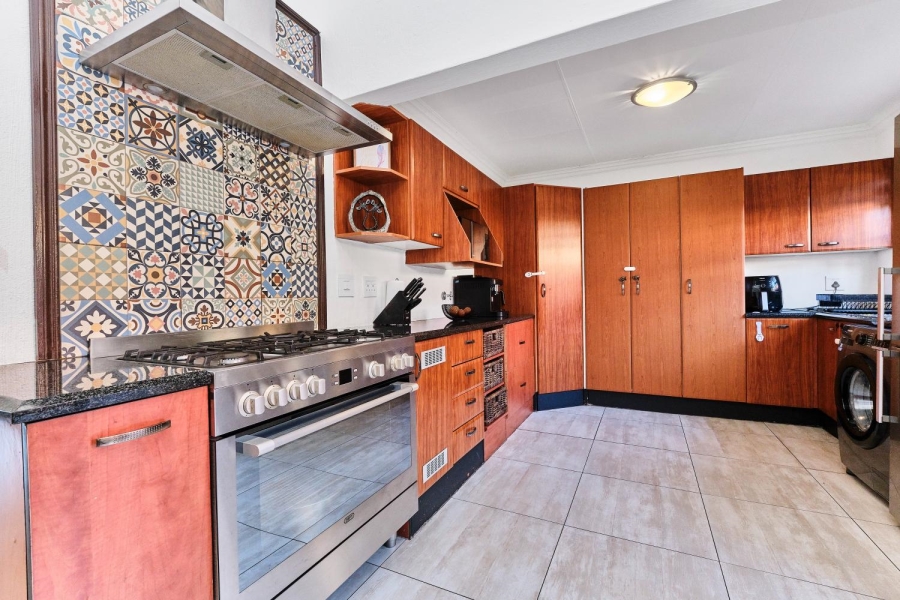 3 Bedroom Property for Sale in Barbeque Downs Gauteng