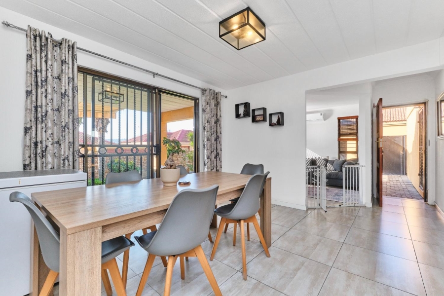 3 Bedroom Property for Sale in Barbeque Downs Gauteng