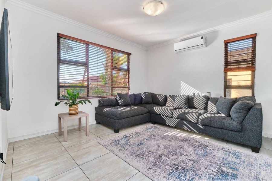 3 Bedroom Property for Sale in Barbeque Downs Gauteng
