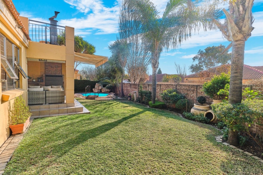 3 Bedroom Property for Sale in Barbeque Downs Gauteng