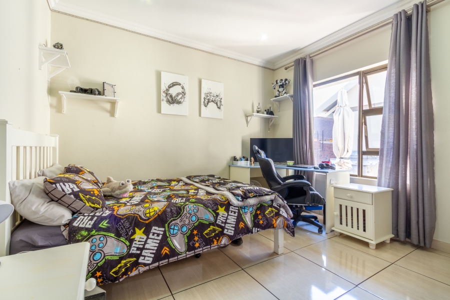 4 Bedroom Property for Sale in Equestria Gauteng