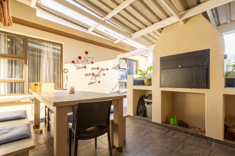 4 Bedroom Property for Sale in Equestria Gauteng