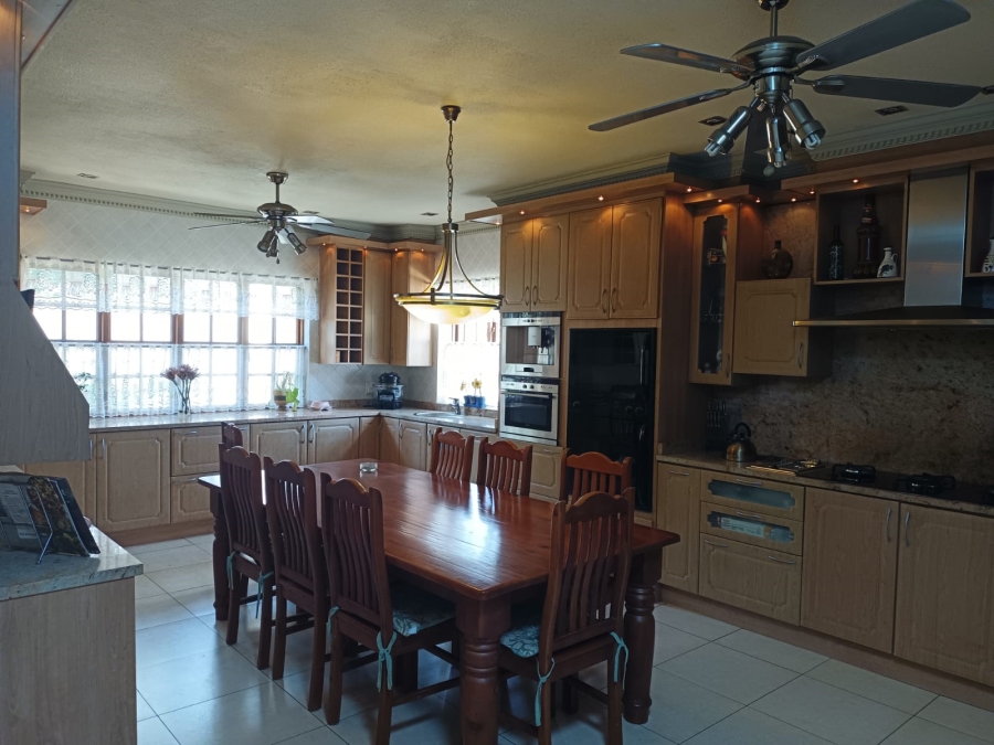 8 Bedroom Property for Sale in Northcliff Gauteng