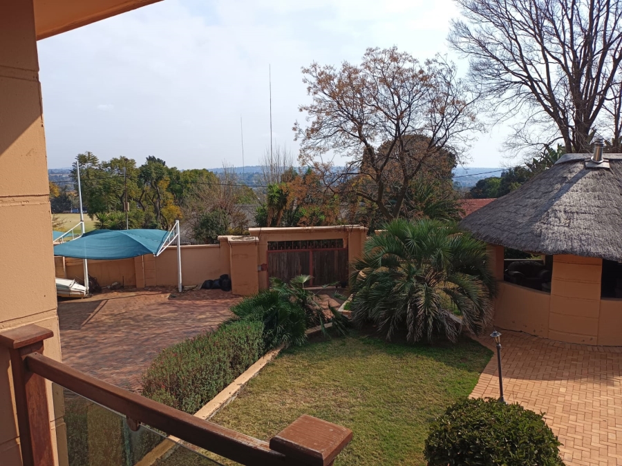 8 Bedroom Property for Sale in Northcliff Gauteng