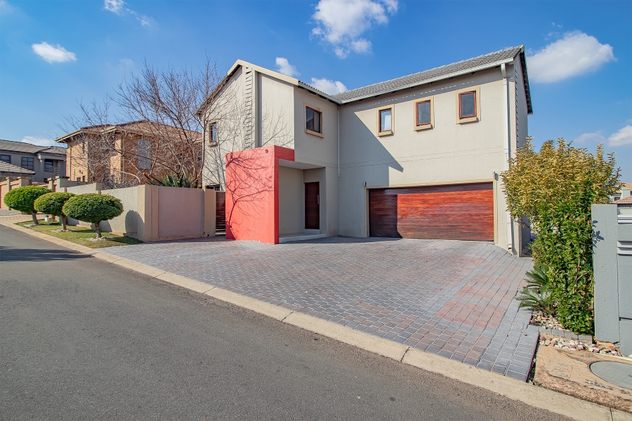 4 Bedroom Property for Sale in Amberfield Gauteng