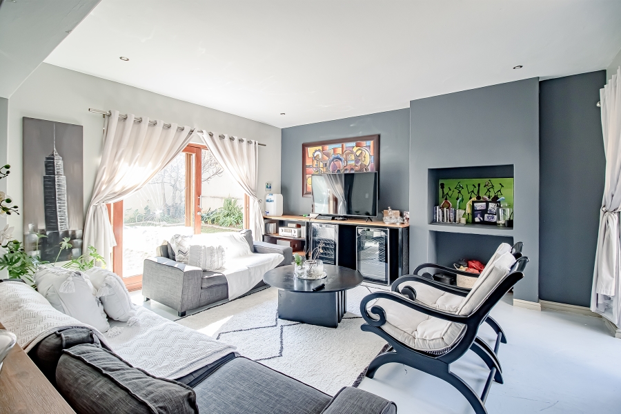 4 Bedroom Property for Sale in Amberfield Gauteng