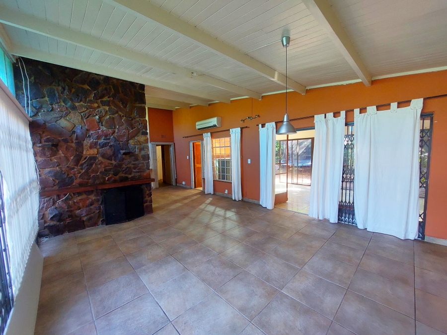 3 Bedroom Property for Sale in Lukasrand Gauteng