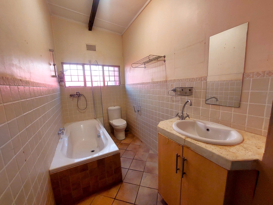 3 Bedroom Property for Sale in Lukasrand Gauteng