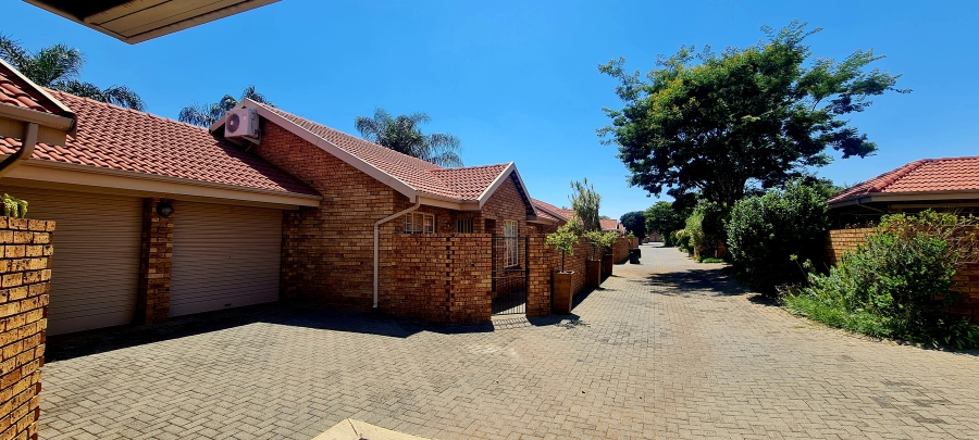 3 Bedroom Property for Sale in Montana Gauteng