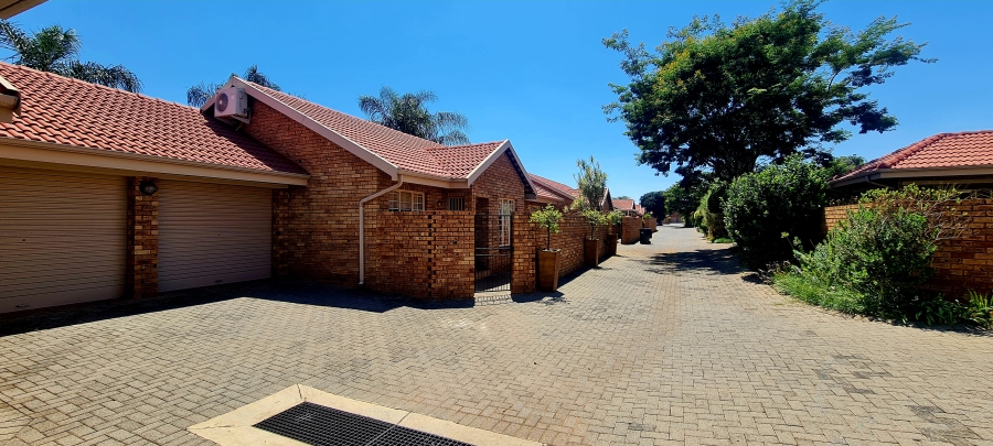 3 Bedroom Property for Sale in Montana Gauteng