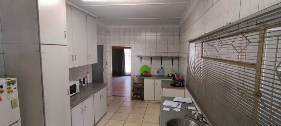 6 Bedroom Property for Sale in Bootha A H Gauteng