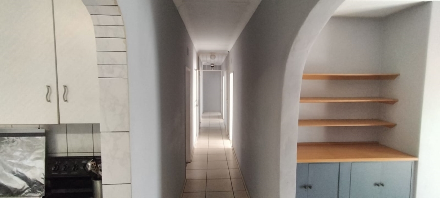 6 Bedroom Property for Sale in Bootha A H Gauteng