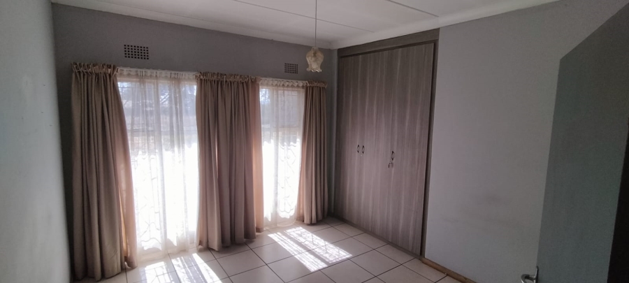 6 Bedroom Property for Sale in Bootha A H Gauteng
