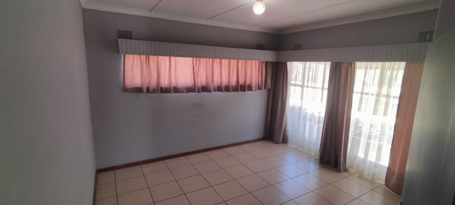 6 Bedroom Property for Sale in Bootha A H Gauteng