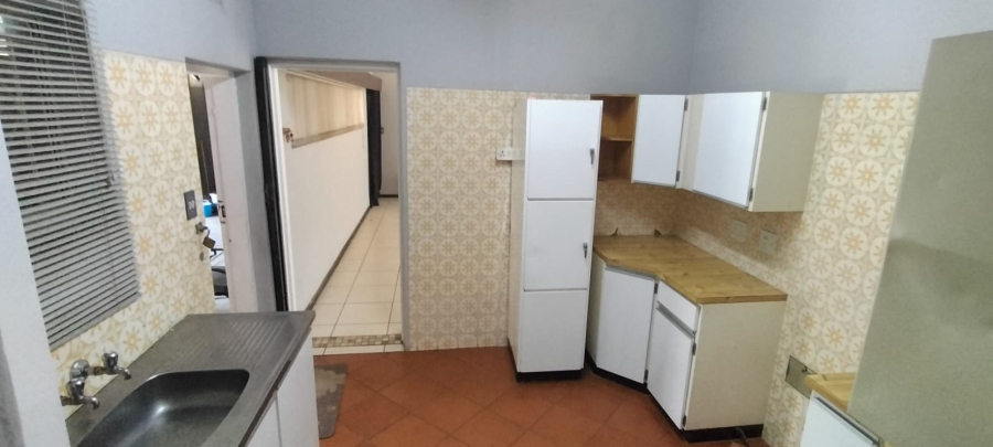 6 Bedroom Property for Sale in Bootha A H Gauteng
