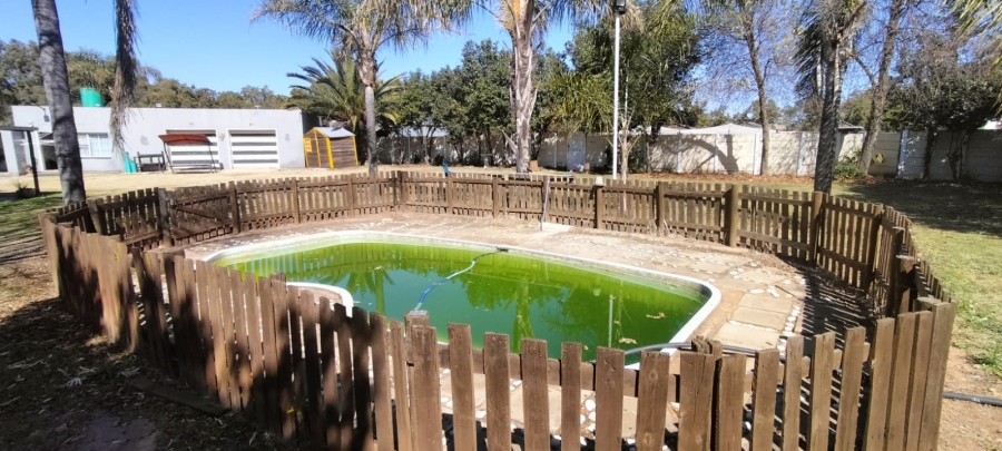 6 Bedroom Property for Sale in Bootha A H Gauteng