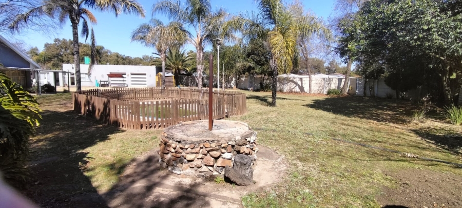 6 Bedroom Property for Sale in Bootha A H Gauteng