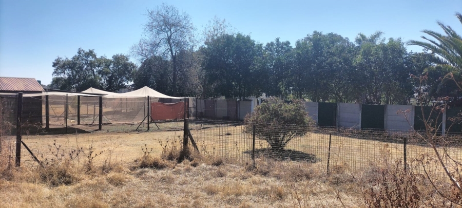 6 Bedroom Property for Sale in Bootha A H Gauteng