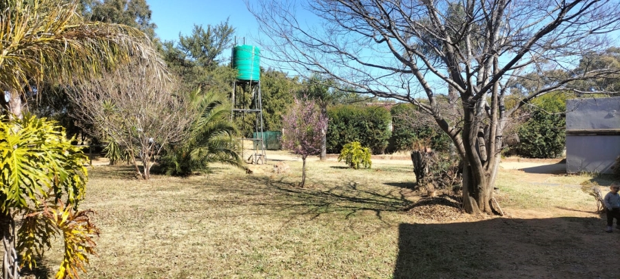 6 Bedroom Property for Sale in Bootha A H Gauteng