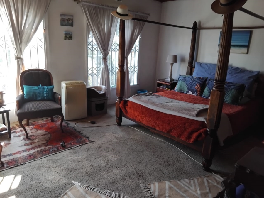 4 Bedroom Property for Sale in Roodekrans A H Gauteng