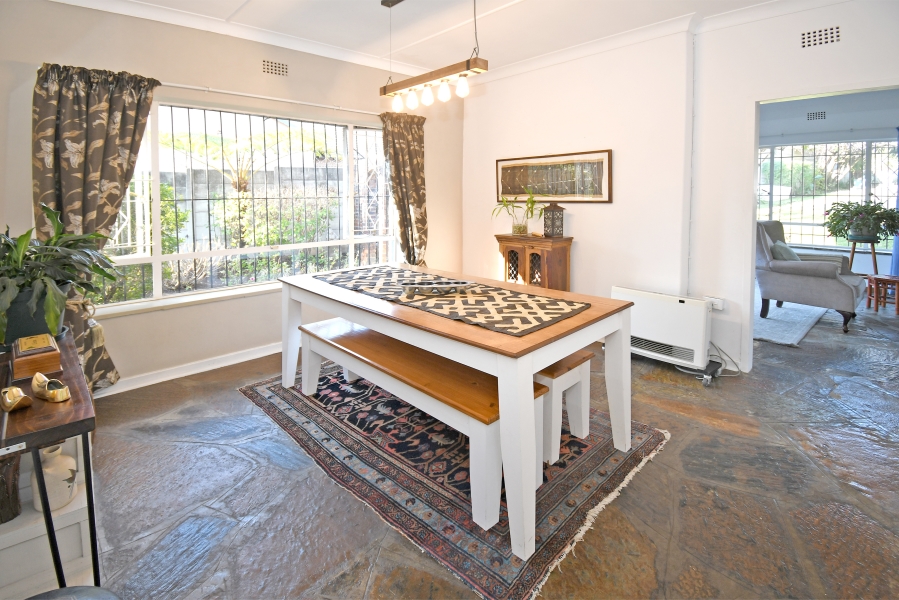 3 Bedroom Property for Sale in Fontainebleau Gauteng