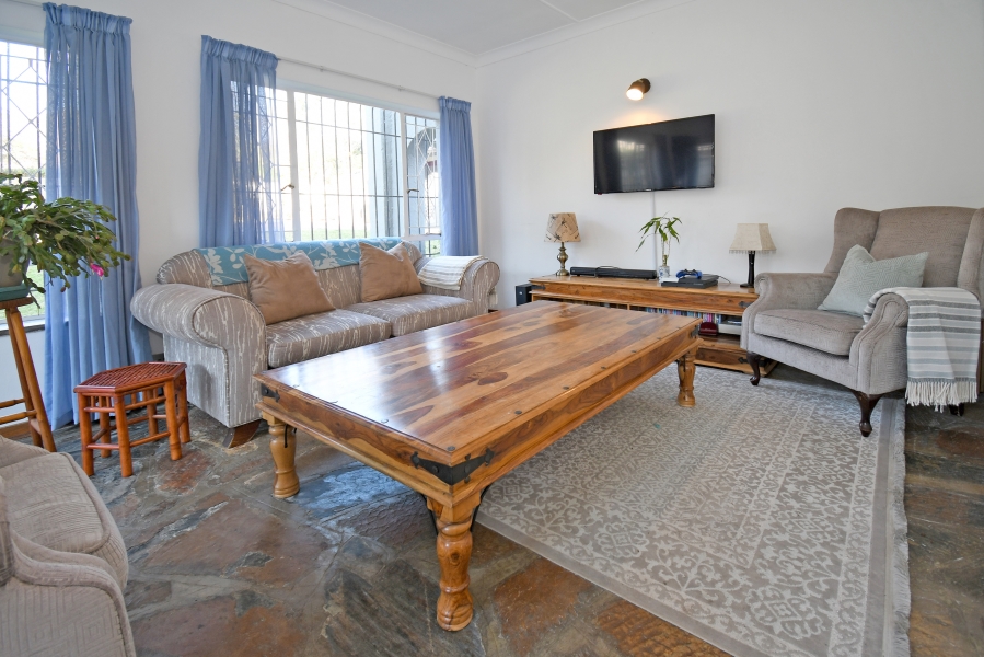3 Bedroom Property for Sale in Fontainebleau Gauteng