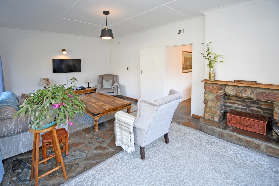 3 Bedroom Property for Sale in Fontainebleau Gauteng