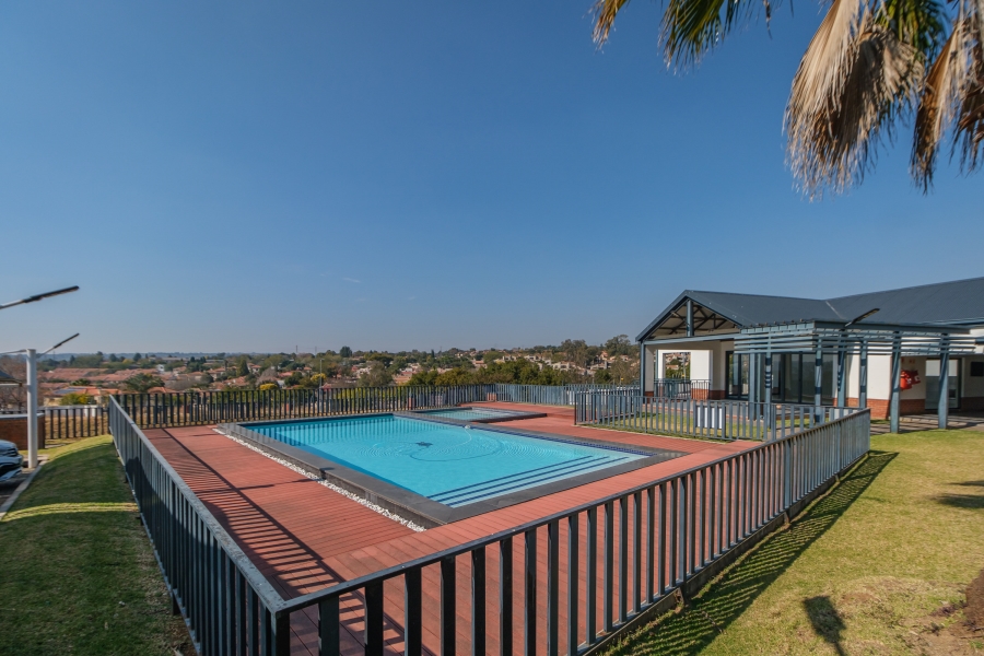 1 Bedroom Property for Sale in North Riding Gauteng