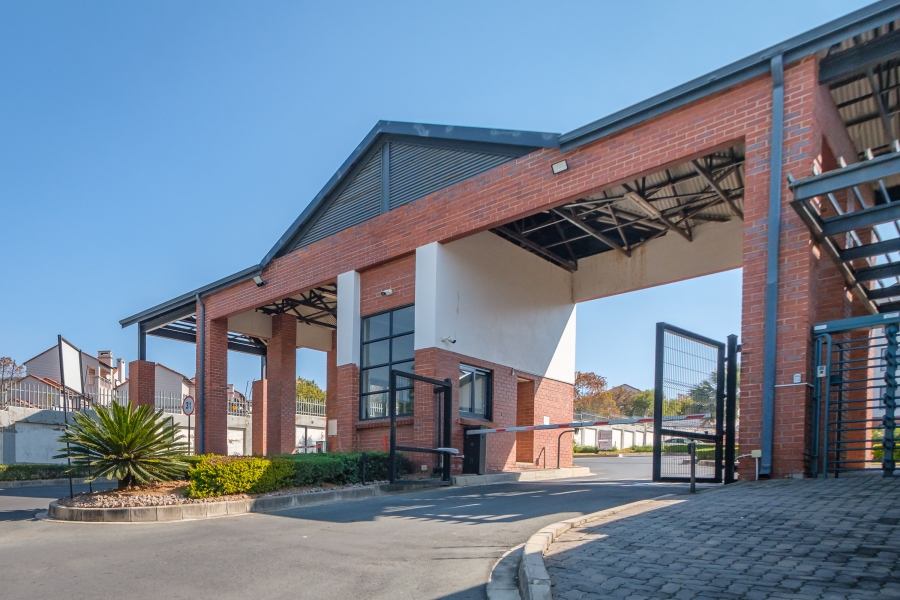 1 Bedroom Property for Sale in North Riding Gauteng